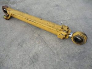 Cilindru hidraulic pentru excavator caterpillar 231d