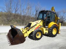 Piese de Schimb pentru Buldoexcavator New Holland LB110B