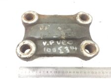 Placă de Fixare a Arcului Lamelar pentru Axa Motorului Stânga Volvo 20386194