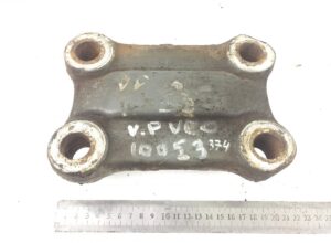 Placă de fixare a arcului lamelar pentru axa motorului stânga volvo 20386194 1 Placă de fixare a arcului lamelar pentru axa motorului stânga volvo 20386194