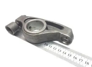 Culbutor scania – piese auto originale (coduri: 1465288, 1521889, 1451933)