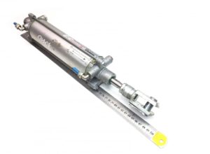 Cilindru pneumatic pentru deschiderea ușii scania 8400009 1 Cilindru pneumatic pentru deschiderea ușii scania 8400009