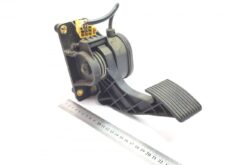 Pedală de accelerație cu senzor de poziție pentru Mercedes A9413000104