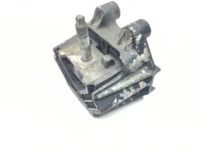 Izolator de vibrații motor față stânga pentru camioane man, coduri 81962100571, 81962100577, 81962100562