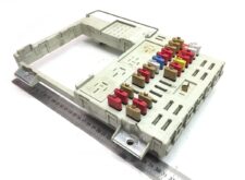 Panou de siguranțe MAN 81254446074 cu siguranțe colorate