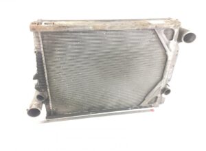Radiator volvo 1665242 1676631 20758816 8112564 3183747 20936050 85000484 20566842 22235314 8113220 85000016 85000377 85000766 20708905 85000658