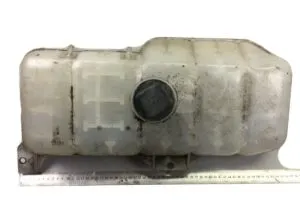 Rezervor de expansiune volvo – coduri 1674918, 20517005, 3979764, 23262062, 23262060