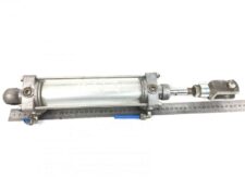 Cilindru pneumatic pentru deschiderea ușii Volvo V0136162