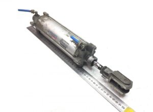 Cilindru pneumatic pentru deschiderea ușii volvo v0119203 1 Cilindru pneumatic pentru deschiderea ușii volvo v0119203