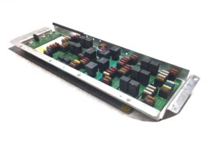 Placă de circuite cu siguranțe pentru volvo 70394200-18 1 Placă de circuite cu siguranțe pentru volvo 70394200-18
