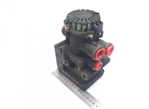 Supapă ebs axa față dreapta volvo (20828237, 20570906, 21122034, 20428938, 5801290649, 7485003022, 7420828237, 7420428938, 7420570906, 504100409, 7421122034, 5801910304)