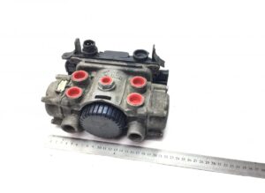 Supapă ebs axa motrică wabco man 8152106 6059, 81521066059, 8152106 6066, 81521066066, 8152106 6040, 81521066040, 1527245, 81521066072, 8152106 6072, 8152106 9066, 81521069066 1 Supapă ebs axa motrică wabco man 8152106 6059, 81521066059, 8152106 6066, 81521066066, 8152106 6040, 81521066040, 1527245, 81521066072, 8152106 6072, 8152106 9066, 81521069066