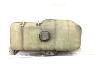 Rezervor de expansiune pentru volvo, coduri 1674918, 20517005, 3979764, 23262062, 23262060 1 Rezervor de expansiune pentru volvo, coduri 1674918, 20517005, 3979764, 23262062, 23262060