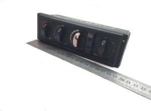 Panou întrerupătoare pentru încălzire cabină volvo 21109435 1 Panou întrerupătoare pentru încălzire cabină volvo 21109435