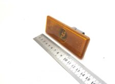 Lumina de semnalizare laterală portocalie cu LED și conector, dimensiuni aproximative 12 cm x 4 cm