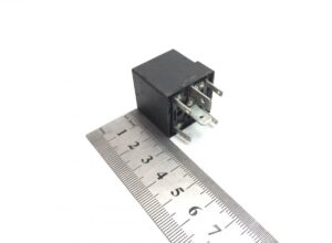 Releu auto man 81259070273, negru, 12v, 5 pini 1 Releu auto man 81259070273, negru, 12v, 5 pini