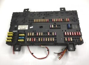 Panou de siguranțe volvo 20476480 p01 24v