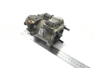 Supapă principală de frână volvo 3986374 – utilizat