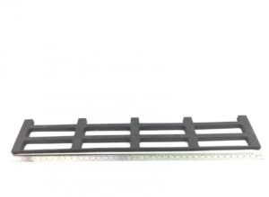 Capac din plastic pentru grilă volvo - model lung, negru 1 Capac din plastic pentru grilă volvo – model lung, negru