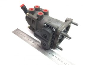Supapă principală de frână pentru scania 1943011 / 1793647 / 1470942 1 Supapă principală de frână pentru scania 1943011 / 1793647 / 1470942