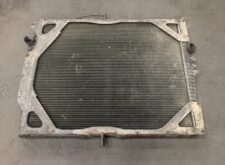 Radiator Volvo - Coduri OEM: 8149370, 20536961, 20722450, 20800983, 20936124, 21229362, 21345261, 21385166, 22235312, 8149681, 1665249, 8112566, 8113186