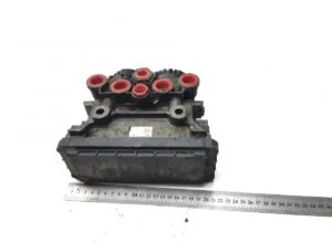 Supapa ebs axa motrică volvo – coduri: 20428939, 20570908, 20828239, 21122036, 7421122036