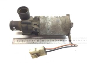 Pompa de circulație lichid de răcire bova 43152d u4814 43150c 9810033a 11113279b 504118296 12 v 1 Pompa de circulație lichid de răcire bova 43152d u4814 43150c 9810033a 11113279b 504118296 12 v