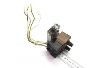 Valvă solenoid volvo 3098453 481865c2f 1 Valvă solenoid volvo 3098453 481865c2f
