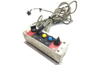 Modul de control ridicare axă volvo 1607297, 1619209, 8158019 1 Modul de control ridicare axă volvo 1607297, 1619209, 8158019