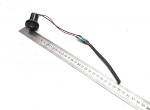 Cablu cu conector, lungime aproximativ 30 cm 1 Cablu cu conector, lungime aproximativ 30 cm