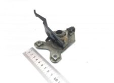Blocare grilă dreapta Volvo 8144652-11 - piesă metalică utilizată pentru fixare
