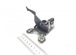 Blocare grilă dreapta volvo 8144652 1 Blocare grilă dreapta volvo 8144652