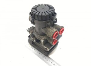 Supapă ebs axa față stânga volvo 20828237/20570906/21122034/20428938/5801290649/7485003022/7420828237/7420428938/7420570906/504100409/7421122034/5801910304