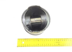 Piston man - dimensiune 17 cm 1 Piston man – dimensiune 17 cm