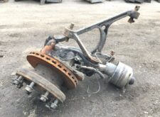 Butuc Roată cu Frână pe Disc pentru Axa Față Stânga, Bova, Cod 77700284