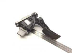 Pedală de accelerație cu senzor de poziție man 8125970 1 Pedală de accelerație cu senzor de poziție man 8125970