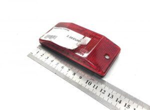 Reflector roșu pentru vehicule, 12 cm, 2. 00 eur 1 Reflector roșu pentru vehicule, 12 cm, 2. 00 eur
