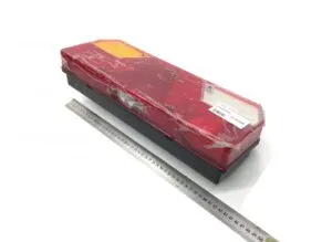 Lampa spate stânga pentru autovehicule – model generic 2vp008789051