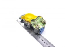 Blocaj de aer remorcă cu capac galben și componentă metalică montată, generic