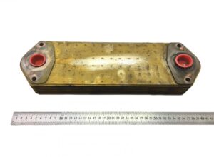 Răcitor de ulei motor scania 1448933 / 1543688 / 1900032 / 1400861 / 2793574 / 1333183 1 Răcitor de ulei motor scania 1448933 / 1543688 / 1900032 / 1400861 / 2793574 / 1333183