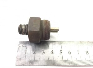 Senzor de presiune scania cu filet și conector metalic – 1361131-15