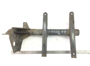 Suport pentru apărător de noroi axa față/spate dreapta daf 11320 p. P 1 Suport pentru apărător de noroi axa față/spate dreapta daf 11320 p. P