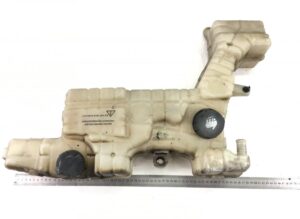 Rezervor de expansiune daf pentru sisteme de răcire - model 1404867/1702252/20783903/7420783903/82582818 1 Rezervor de expansiune daf pentru sisteme de răcire – model 1404867/1702252/20783903/7420783903/82582818