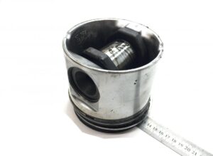 Piston scania 1798596 cu ax și segmenți