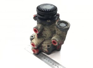 Supapă frână remorcă volvo – coduri: 1350096, 20424431, 1331721, 571194, 1529148, 1935652, 5021170461, 1504970, 20424432