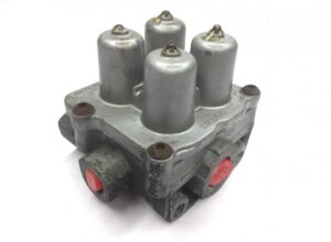 Supapă de protecție cu patru circuite scania 1337904 1356635 1381883 1431049 1505399 1505406