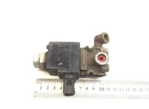 Valvă solenoid volvo 8143096