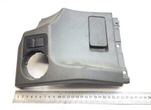 Capac din plastic pentru panou de bord man cu capac obd și decupaj pentru întrerupător