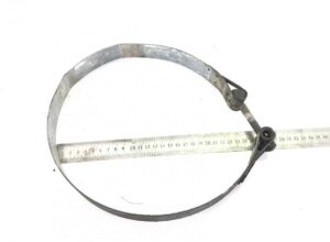 Curea de prindere rezervor de aer mercedes a0004321821 1 Curea de prindere rezervor de aer mercedes a0004321821
