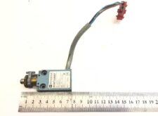 Comutator Pedală de Frână Schneider Electric XCMF-143507 pentru Scania